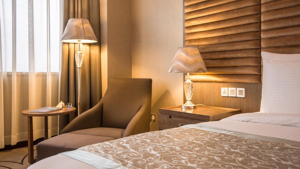 Fleuve Congo Hotel By Blazon Hotels Кіншаса Екстер'єр фото