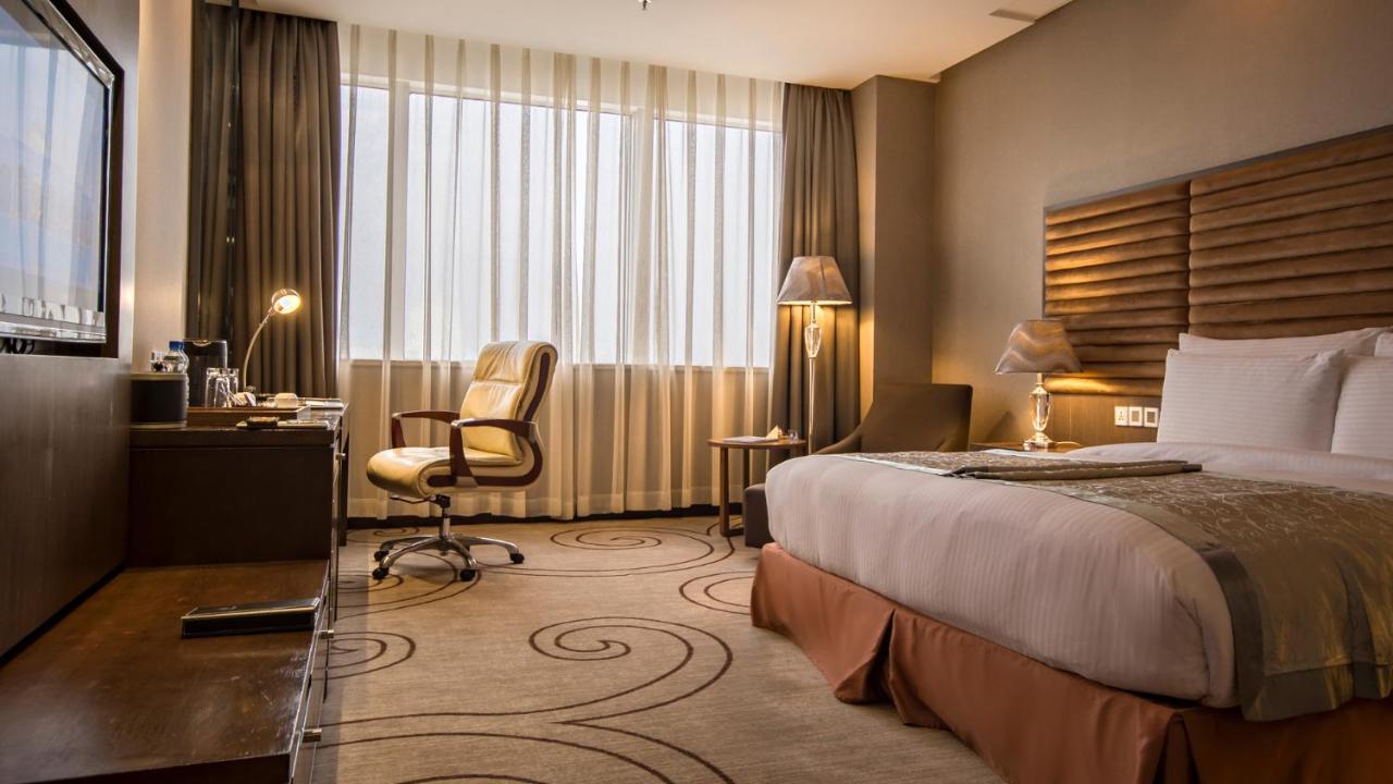 Fleuve Congo Hotel By Blazon Hotels Кіншаса Екстер'єр фото