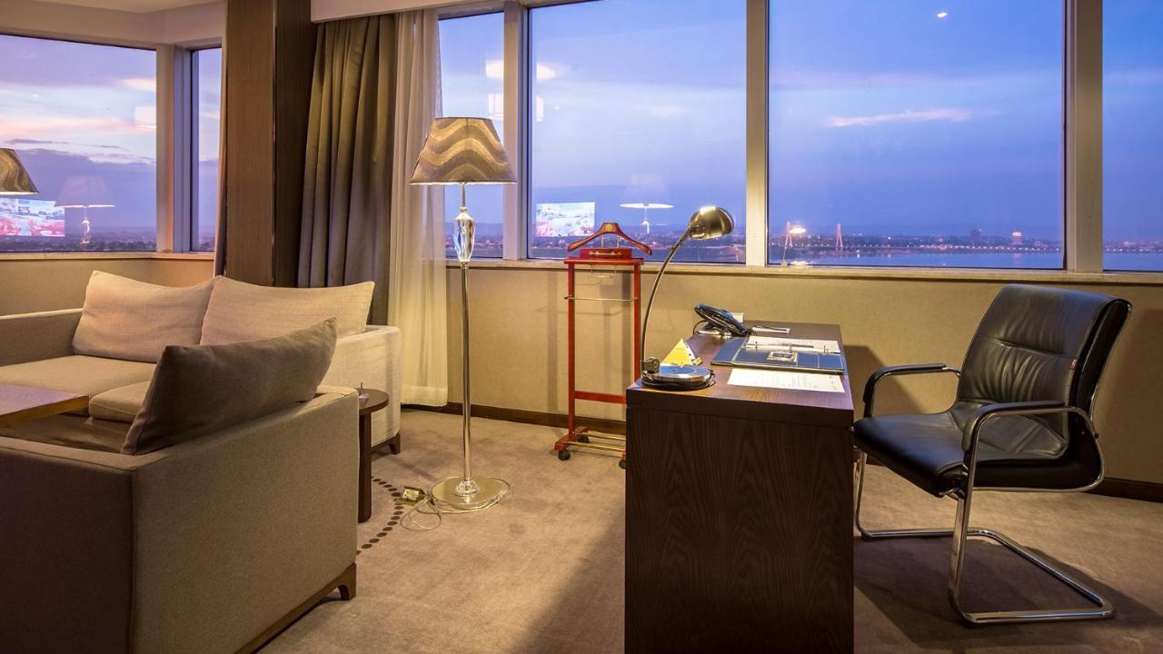 Fleuve Congo Hotel By Blazon Hotels Кіншаса Екстер'єр фото
