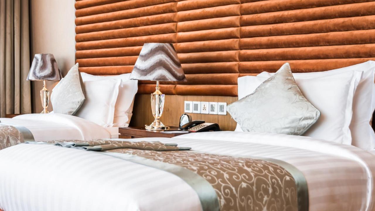 Fleuve Congo Hotel By Blazon Hotels Кіншаса Екстер'єр фото