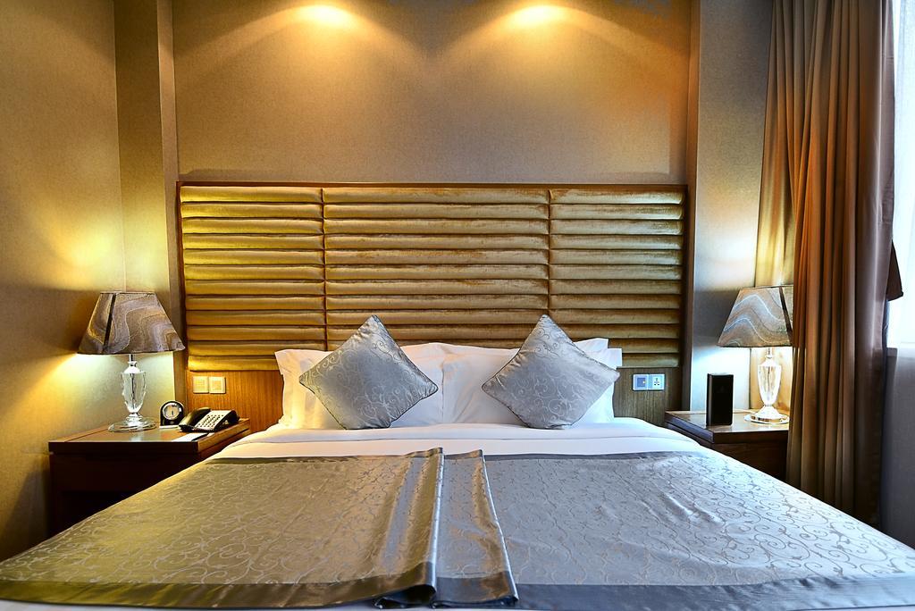 Fleuve Congo Hotel By Blazon Hotels Кіншаса Екстер'єр фото